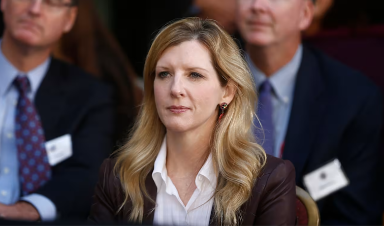 فضيحة إبستاين تسقط المزيد من كبار التنفيذيين في القطاع المصرفي العالمي في 2026