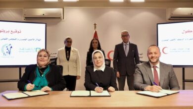 البنك الأهلي المصري يوقّع بروتوكول تعاون ثلاثي مع الهلال الأحمر والمجلس القومي للمرأة لدعم غزة