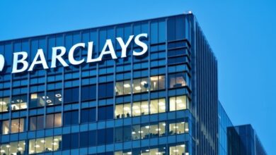 بنك باركليز يحذر: وصول سعر نفط ل100 دولار يدفع التضخم الأمريكي لـ3% بنهاية 2026