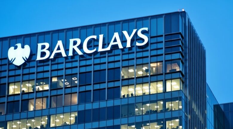 بنك باركليز تحذر: وصول سعر نفط ل100 دولار يدفع التضخم الأمريكي لـ3% بنهاية 2026