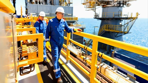 وزير البترول