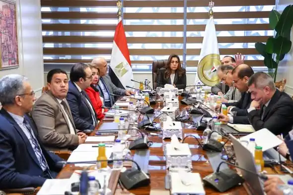 وزيرة التنمية المحلية والبيئة