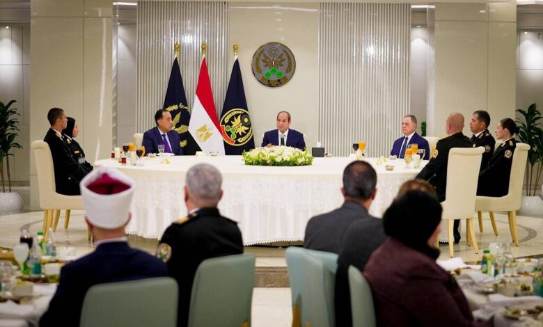 الرئيس السيسي: المنطقة تمر بظروف صعبة واستمرار الحرب يؤدي إلى تداعيات اقتصادية إقليمية ودولية