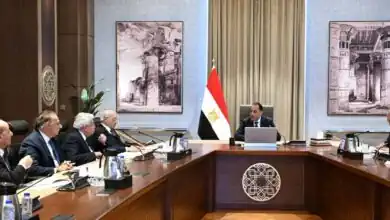 مدبولي يبحث مع اللجنة الاستشارية تداعيات الحرب الإقليمية على الاقتصاد المصري