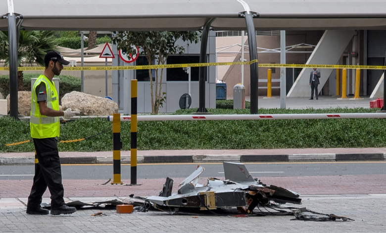 بنوك عالمية ومحلية تغلق فروعها في الخليج بعد سقوط مسيرة إيرانية قرب مركز دبي المالي