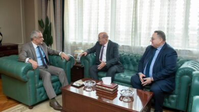 البنك العقاري المصري العربي يبحث مع وزارة الإنتاج الحربي تعزيز الخدمات المصرفية