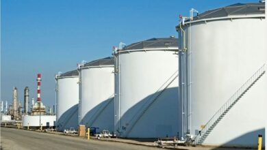 مصر تطرح 10 مستودعات تخزين نفط للإيجار في موانئ البحر الأحمر.. بطاقة فائضة 29 مليون برميل