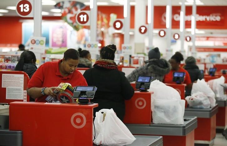 هبوط حاد في ثقة المستهلكين الأمريكيين في مارس.. أدنى مستوى منذ ديسمبر