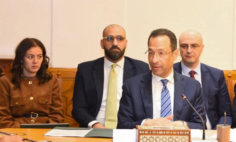 الحكومة تدرس حوافز جديدة للمصريين بالخارج وتيسير الإجراءات الجمركية والتعليمية والقنصلية