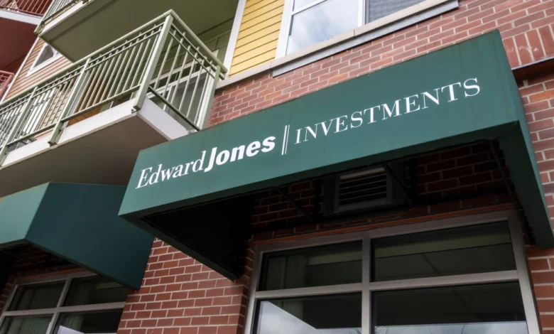 إدوارد جونز تؤسس بنك صناعي جديد وتقديم ودائع لـ19 مليون عميل