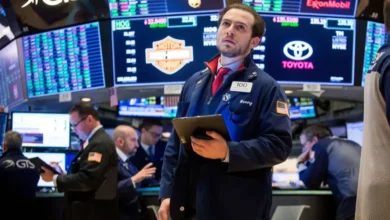 العقود الآجلة الأمريكية تنخفض 1.7% مع تصعيد الحرب الإيرانية