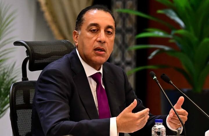 مدبولي: البنك المركزي يتحرك بمرونة كاملة لتلبية احتياجات السوق من الدولار ولا احتكار للسلع ورفع الاسعار