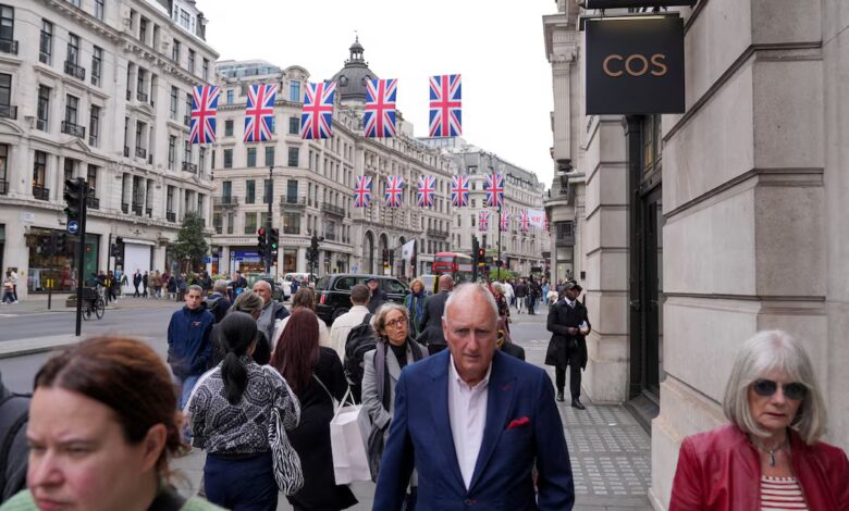 انهيار حاد في ثقة المستهلك البريطاني.. صافي المؤشر يهبط إلى 53% بعد الحرب في إيران