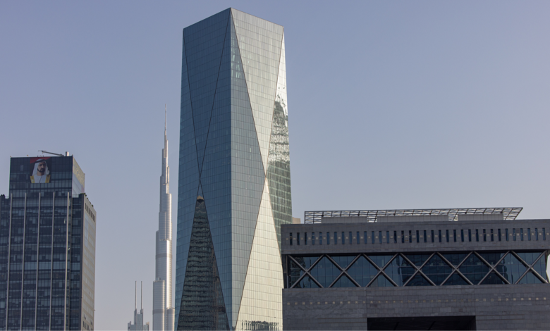 إيران تهدد بنوك الخليج بالرد الانتقامي بعد قصف بنك سباه