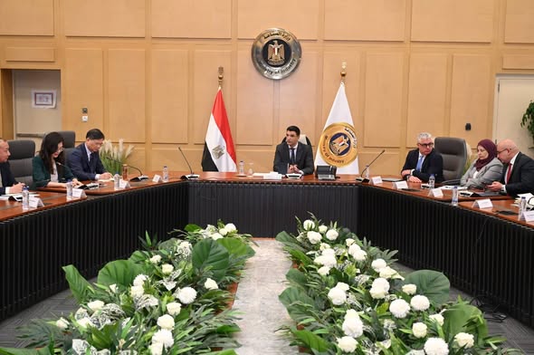 وزير الصناعة