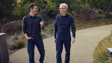 تيم كوك يتنحى عن قيادة أبل وتيرنوس رئيسًا تنفيذيًا في سبتمبر