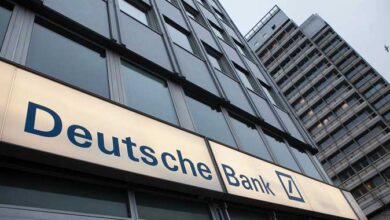 بنك دويتشه: رفع الفائدة في مصر غير مطروح رغم تراجع العائد الحقيقي للجنيه