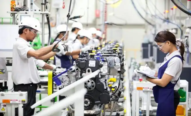 انخفاض الإنتاج الصناعي الياباني 0.5% في مارس 2026 مخالفًا توقعات الأسواق