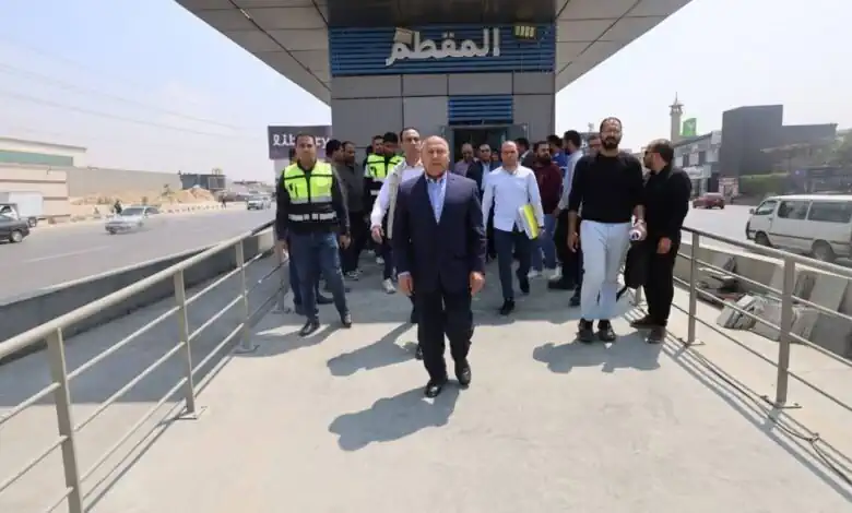 كامل الوزير يتفقد المرحلة الثانية من الأتوبيس الترددي السريع طول 40 كم و16 محطة