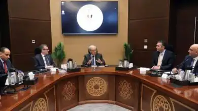 الحكومة تبحث دعم ريادة الأعمال ببرنامج تنفيذي لتعزيز الشركات الناشئة