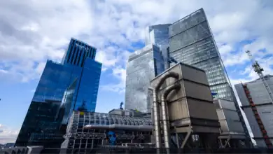 استقالة أكبر مستثمر في بنك لندن  بعد غرامة 2 مليون جنيه إسترليني
