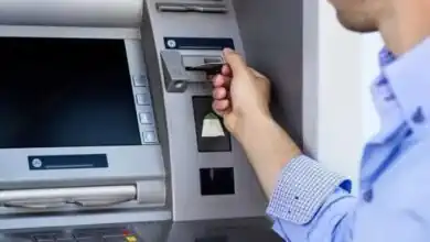 كشف البنك المركزي المصري عن تطور كبير في البنية التحتية للقطاع المصرفي، حيث ارتفع عدد ماكينات الصراف الآلي (ATM) إلى نحو 26.160 ألف ماكينة