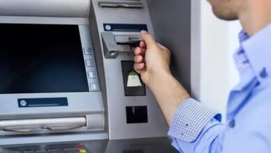 كشف البنك المركزي المصري عن تطور كبير في البنية التحتية للقطاع المصرفي، حيث ارتفع عدد ماكينات الصراف الآلي (ATM) إلى نحو 26.160 ألف ماكينة