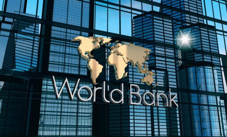 تحذير البنك الدولي: تعويضات ضخمة تهدّد الاستثمارات بسبب الحرب