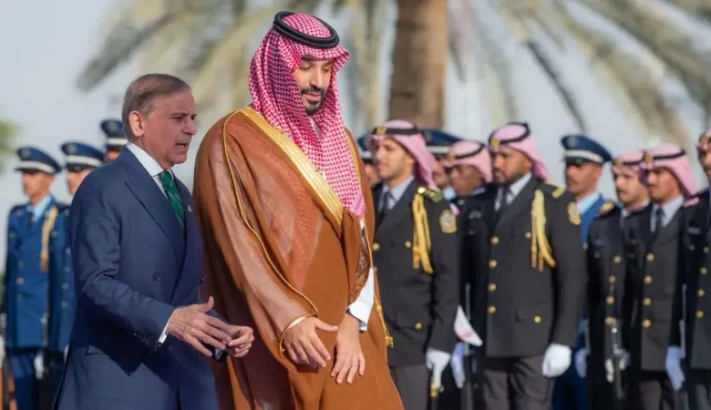 السعودية تقدّم 3 مليارات دولار وديعة إضافية لباكستان لتعزيز استقرار اقتصادها