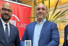 بنك saib يسلم هاتف iPhone 17 للفائز بحملته الرمضانية