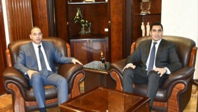 وزير الشباب والرياضة يلتقي رئيس هيئة الرقابة المالية لتعزيز الوعي المالي لدى الشباب