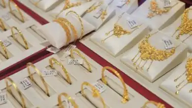  الذهب في مصر يهبط 100 جنيه خلال أسبوع بفعل قوة الجنيه رغم صعود الأونصة عالميًا