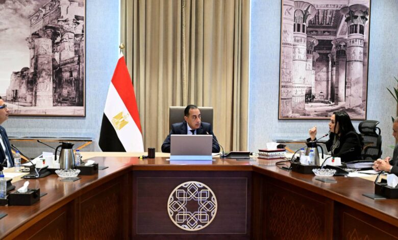 مدبولي يتابع حوكمة الدعم وتحديث قواعد بيانات المستحقين