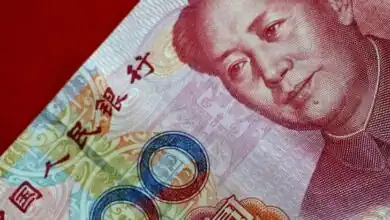 العملات الآسيوية تتراجع مع تعثر مفاوضات أمريكا وإيران وارتفاع الدولار