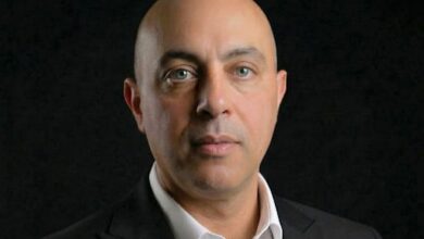 تامر الجندي يكتب :« مؤسستك تدفع الرواتب مقابل (البصمة).. لا مقابل (الإنجاز! »