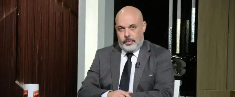 صدمة مايو.. الذهب يفقد 185 جنيهًا للجرام وخروج مليار دولار من الصناديق العالمية