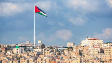 فيتش تثبت تصنيف الأردن الائتماني عند BB- مع نظرة مستقرة رغم التحديات