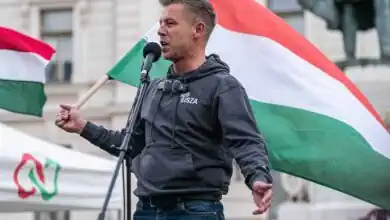 المجر تبدأ تفكيك «أوربانوميكس» مع سعي حكومة ماغيار لإنعاش الاقتصاد