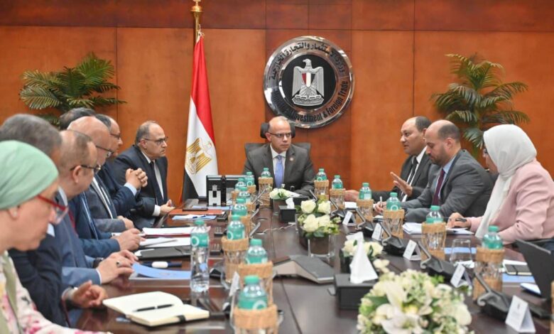 خطة حكومية لزيادة صادرات الأدوية البيطرية وإضافات الأعلاف وتسهيل إجراءات التصدير