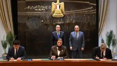 مدبولي يشهد توقيع مذكرة تفاهم لإنشاء أول مصنع لتوربينات الرياح في مصر ومشروع