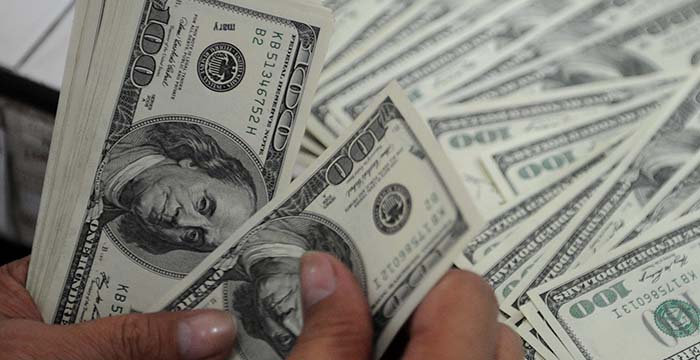الدولار يفقد 20 قرشًا في البنوك المصرية بنهاية تعاملات اليوم الثلاثاء 16-6-2026