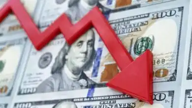 الدولار يواصل الهبوط أمام الجنيه ويفقد 45 قرشًا في يومين بنهاية تعاملات الثلاثاء