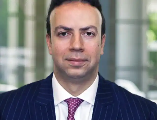 نائب المركزي يبحث مع «فودافون مصر» دعم بيئة الأعمال والتحول الرقمي
