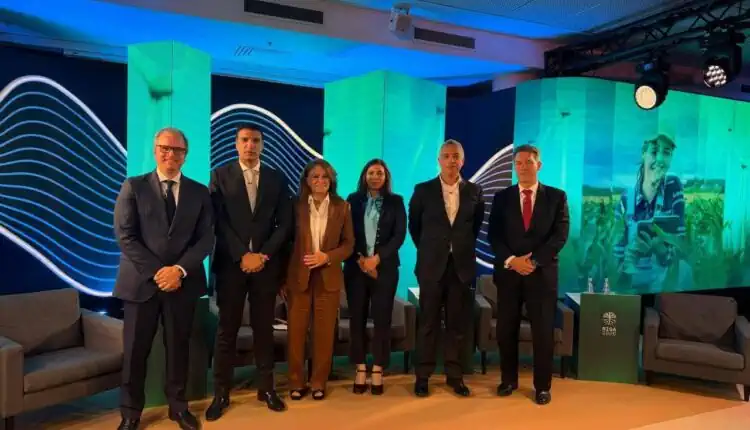 مصر تبحث مع البنك الأوروبي تعزيز التعاون الصناعي مع تركيا ونيجيريا والمغرب