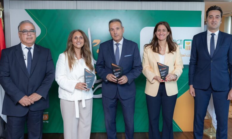 البنك الأهلي المصري يحصد ثلاث جوائز ضمن Digital CX Awards 2026 تقديرًا لريادته