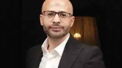 الذهب يمحو مكاسبه التاريخية ويهبط دون مستويات افتتاح 2026 محلياً وعالمياً!