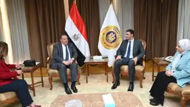 انفراجة للمستثمرين.. وزارة الصناعة تتحرك لتسريع تراخيص المصانع والاستعانة بنقابة المهندسين