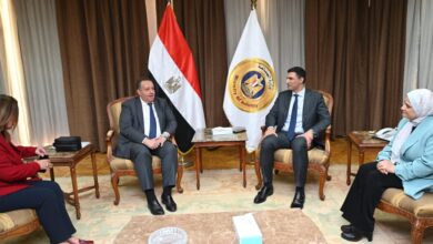 انفراجة للمستثمرين.. وزارة الصناعة تتحرك لتسريع تراخيص المصانع والاستعانة بنقابة المهندسين
