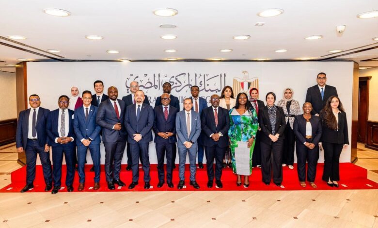 البنك المركزي المصري يستضيف وفدين من بنك غانا المركزي لتعزيز التعاون وتبادل الخبرات