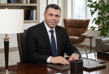 محيي الكردوسي يكتب:« وزير التموين والبطاقة الحمراء »